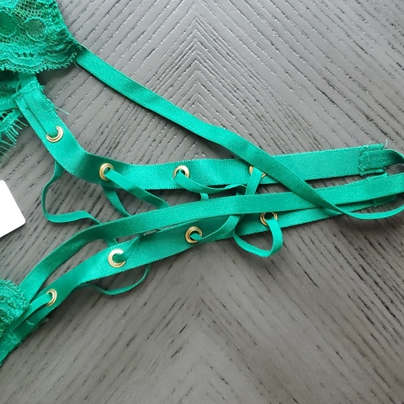 NEW-Victoria's Secret VERY SEXY Lacy Lace-Up Crotchless Teddy S - Picture 8 of 9